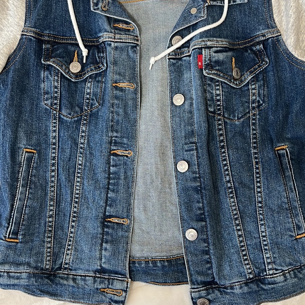 Levi Denim Jacket - image 3